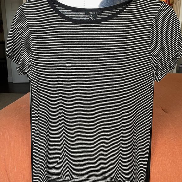 Striped short sleeve shirt - Picture 3 of 3
